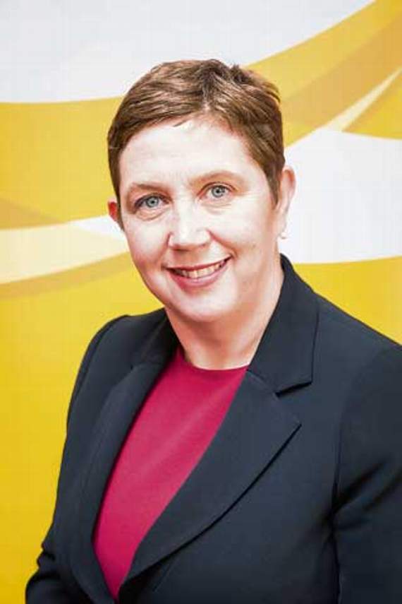 Confirmation Cornwall Council's chief executive to step down