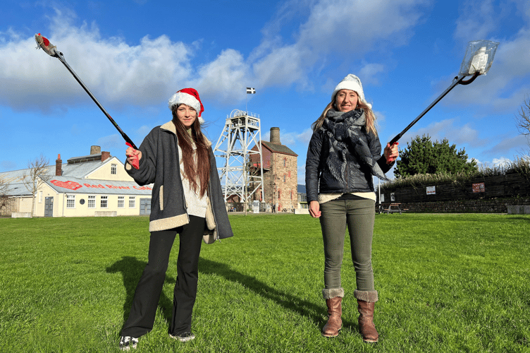 Clean Cornwall’s Naomi Gorvin (right) and Jade Jackson (left) get ready for the Big Cornwall Litter Pick