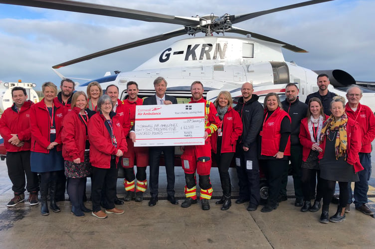 Richard Madeley with Cornwall Air Ambulance staff