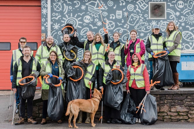 Newham businesses and organisations getting ready to litter pick 