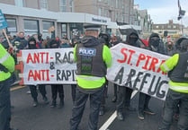 Video: Second protest and counter-protest held at asylum seeker hotel