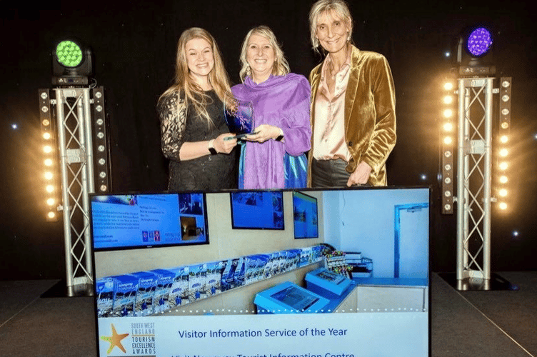 Newquay Tourism Information Centre receiving their award