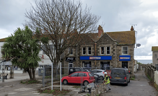 Armed robber threatened shop staff before stealing substantial sum