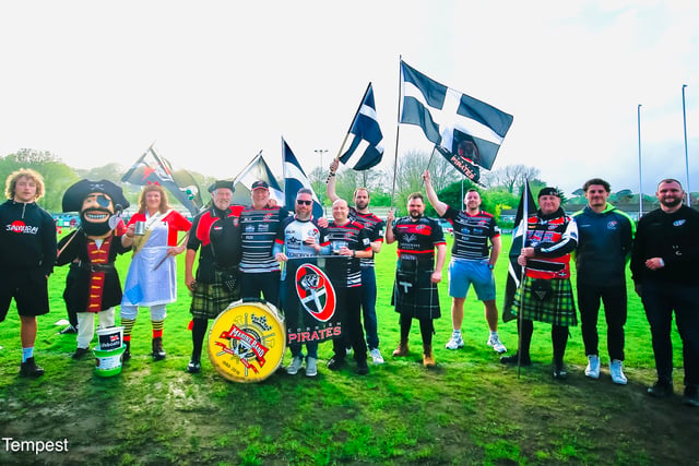 Duo prepare for London challenge after collecting at Pirates game