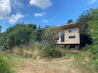 Man labelled a “doofus” for boasting about his Cornish “holiday home” 