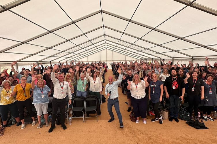 International best-selling author Jim Lawless wows staff at college wellbeing event