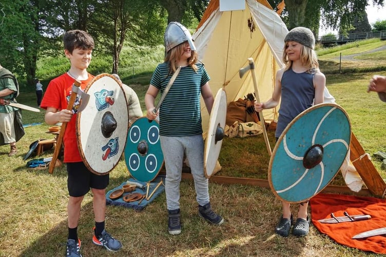 Get hands on with heritage at Heligan