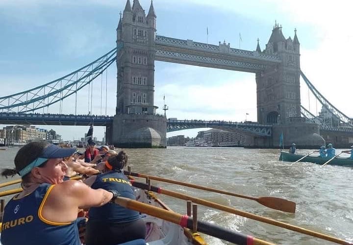 The Truro veteran women’s team go under Tower Bridge 