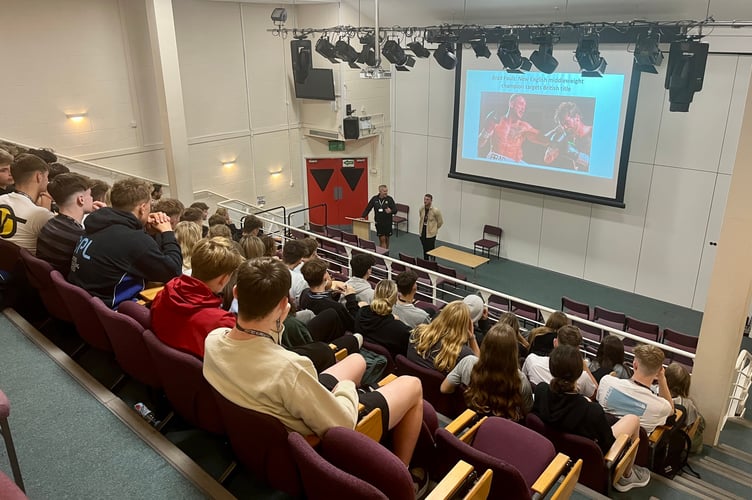 Boxer Brad Pauls visiting Truro College