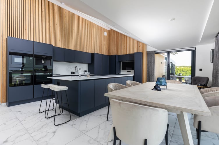 spinnaker drive