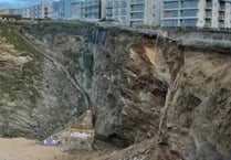 Dramatic Whipsiderry cliff collapse captured on video