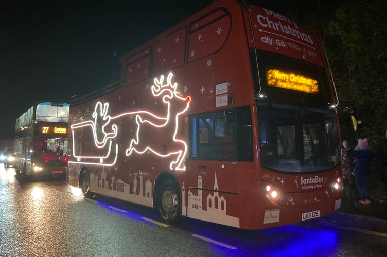 Santa Bus in Probus