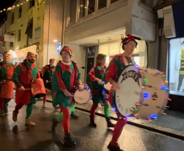 Deputy mayor resigns and walks out of meeting in Christmas market row