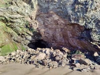 A further cliff collapse has happened at Mawgan Porth Beach 