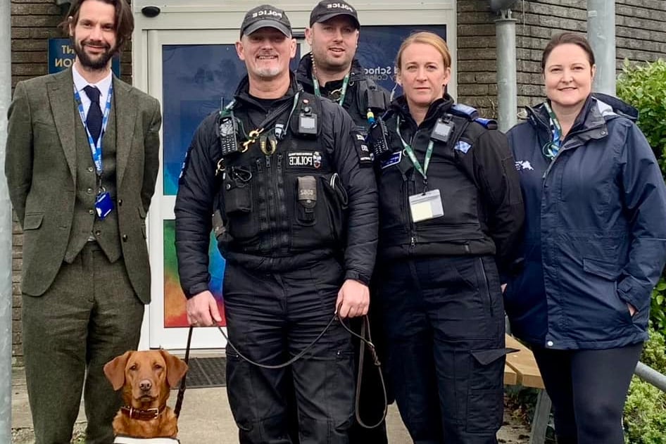 Police dog pays visit to Liskeard School and Community College