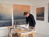 Gallery bids to find best artists
