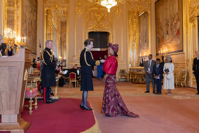 Nurse collects her MBE from the Princess Royal