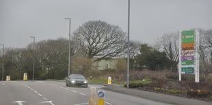 Three arrested after drugs found in car 