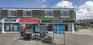 Newquay fish and chip shop evacuated after fire breaks out