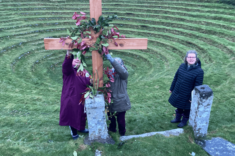 Sunrise Service at historic Gwennap Pit