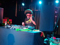 Reggae fans treated to performance by legendary DJ Don Letts 
