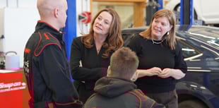 Education secretary visits city campus