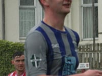 Depleted Magpies run Newquay close