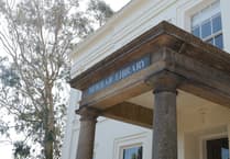 Morrab Library introduce new online book catalogue