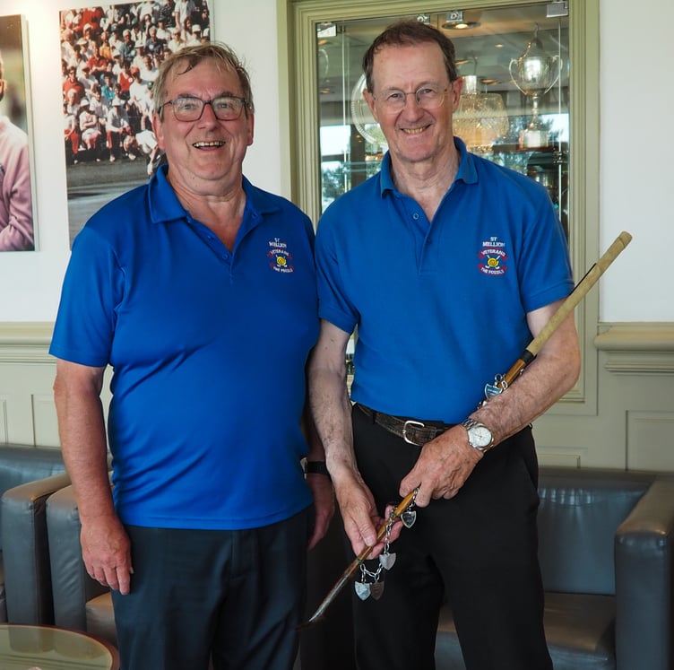 Lacy Niblick winner, Keith Abbott with vice-captain, Rob Parsonage.