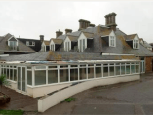 Plans to demolish hotel and build holiday accommodation approved