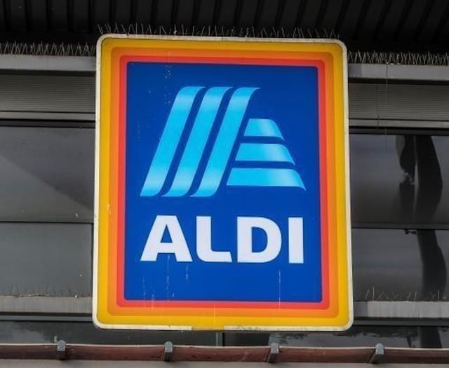 Councillors object to plans to extend Aldi supermarket and car park