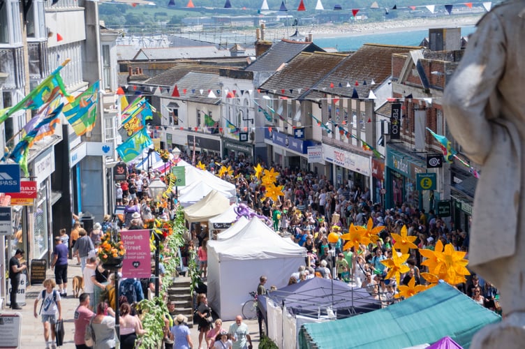 Golowan Festival 2024  Mazey Day Parade photo by Cam de pete