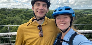 Student embarks on 125 miles cycling journey to graduation ceremony