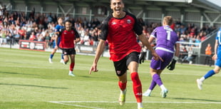 Irish forward leaves Tinners to join League Two side