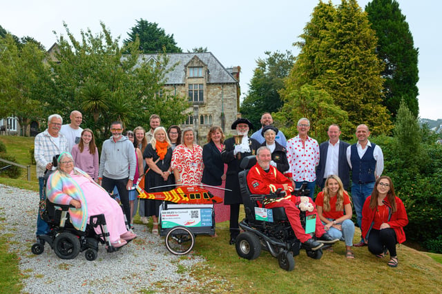 Steven sets off on 500-mile odyssey
