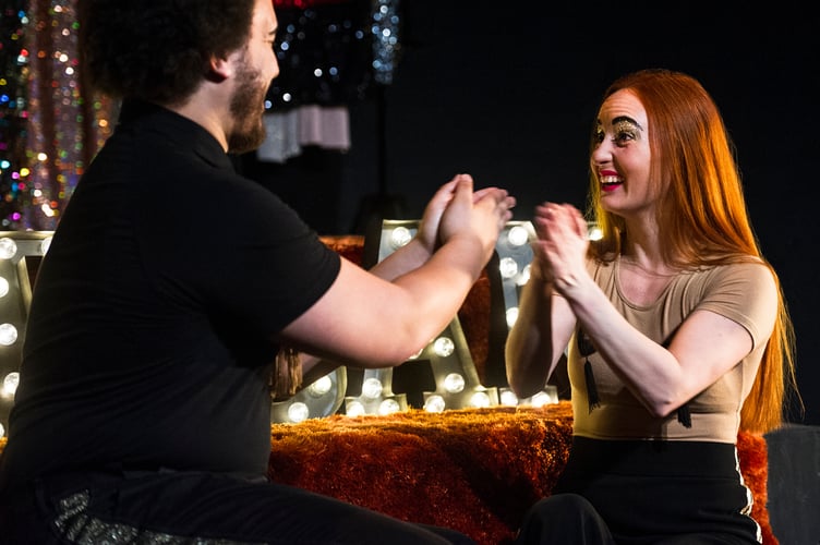 Production photos of Levantes Dance Theatres' The Band