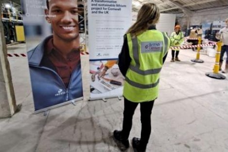 An expert team will be on hand to discuss planning, geology, processing and management.