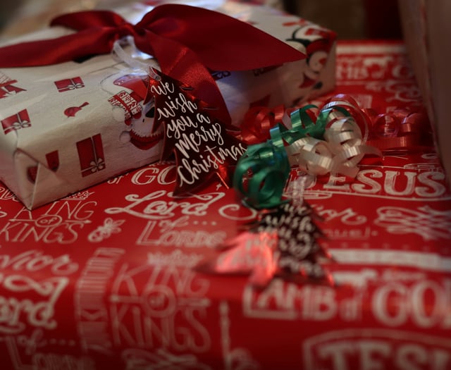 Businesses join forces to offer Christmas gifts