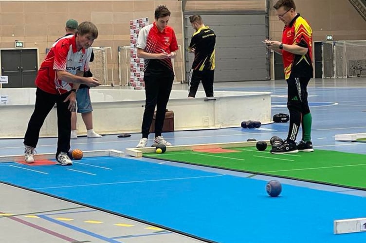 Nigel Nicholls bowls during the Norway Open final against Belgium's Sibe Laureys. Picture: Peter Hore