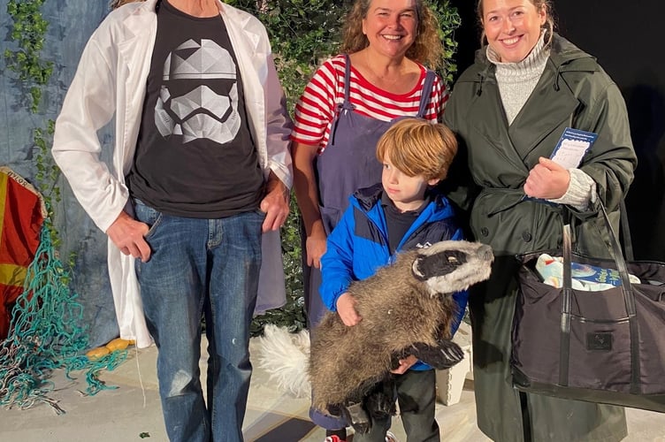 The cast of 'Grandma on the Moon' with audience member Lauren Capaldi (far right) and her son Theo holding a ‘dead badger’ puppet used in the play