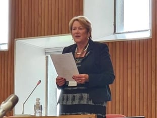 Cornwall Council leader survives vote seeking her removal 