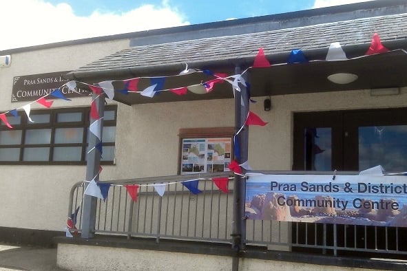 Praa-Sands-Centre