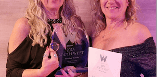 Photography company run by two sisters snaps up prestigious award