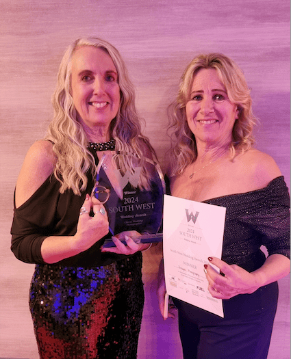 Photography company run by two sisters snaps up prestigious award