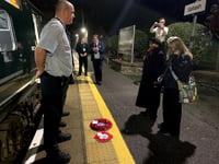 Saltash and Liskeard send poppies to Paddington on special GWR service