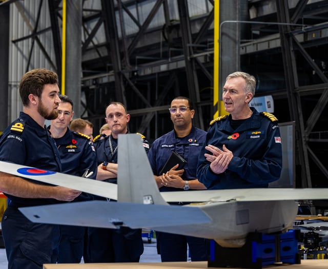 Head of the British Armed Forces visits RNAS Culdrose