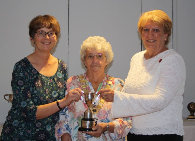 Chris Harrison and Wendy Smale