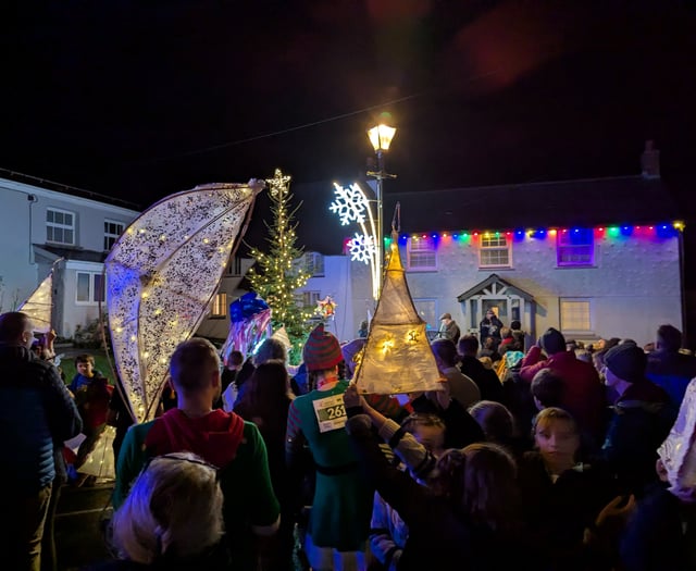 Tregony lights up for Christmas