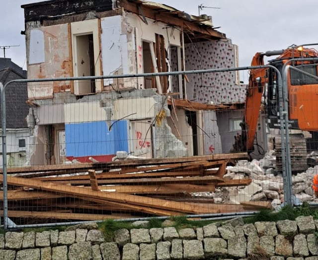 Hotel being demolished to make way for residential apartments