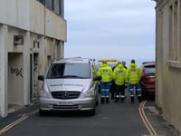 Emergency services retrieve body from beach in Newquay